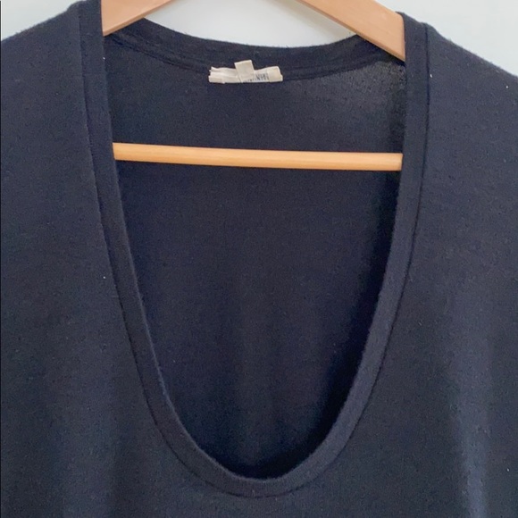 *SOLD*Wilfred Free DEEP scoop neck long sleeve - Picture 3 of 4